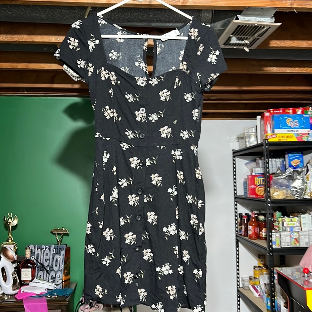 Short sleeve dress